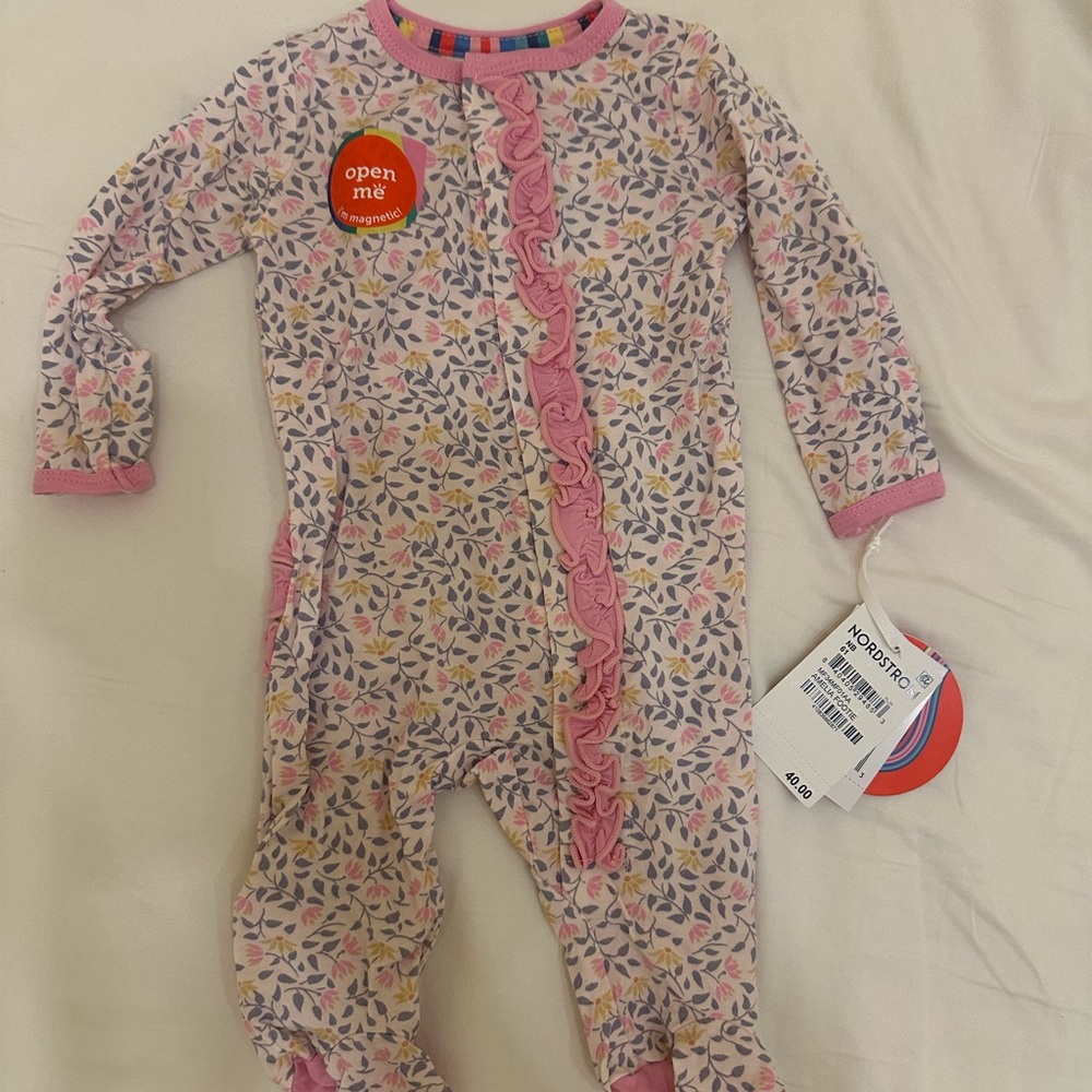 NWT Newborn Magnetic Me Pink Leaf Pattern Footie